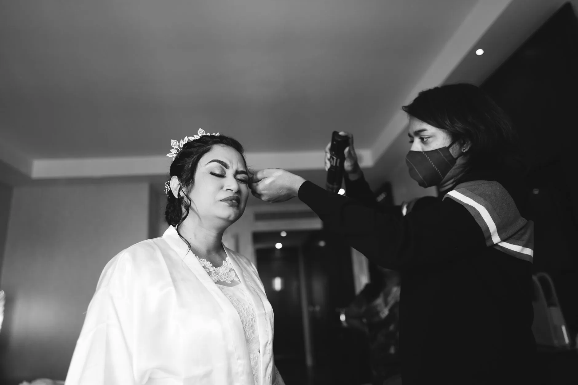 舞台妆与新娘妆的差异化设计要点：九龙坡区化妆师实操经验分享正文配图 2