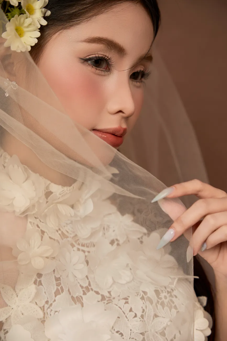 如何根据脸型与个人形象定制新娘跟妆方案——以重庆准新娘为例正文配图 1